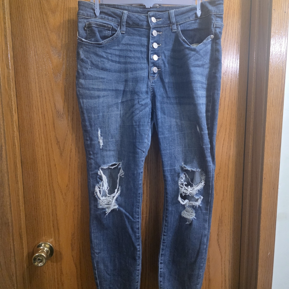 Judy Blue Distressed Dark Wash Skinny Jeans